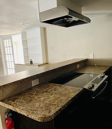 3rd image of 628 Marlin Cir