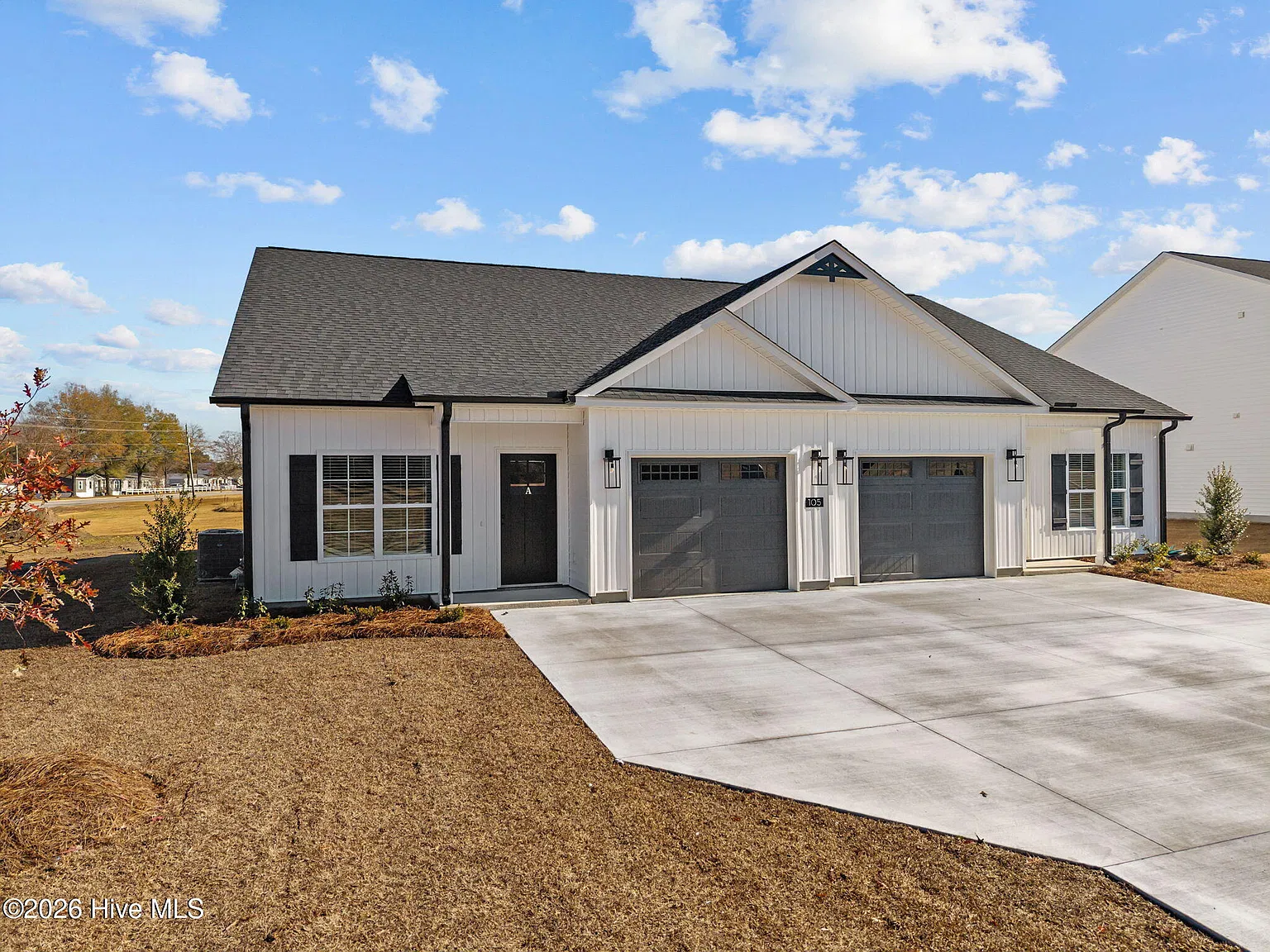 3 bed, 2.5 bath, $1,850 — Photo 2