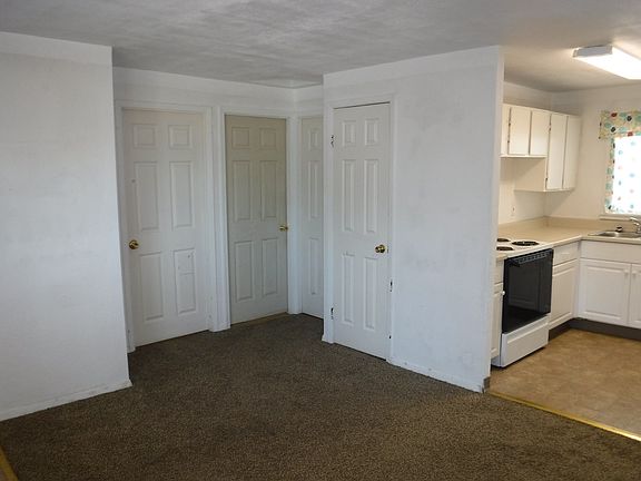5th image of 9837 Olympic Dr NE #B