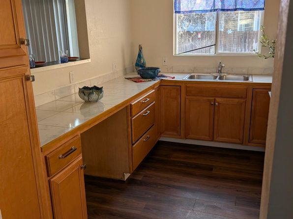 fresno-california-445830666 picture