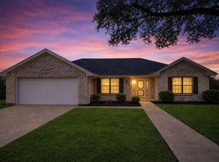 805 Bormann St, Brenham, TX 77833