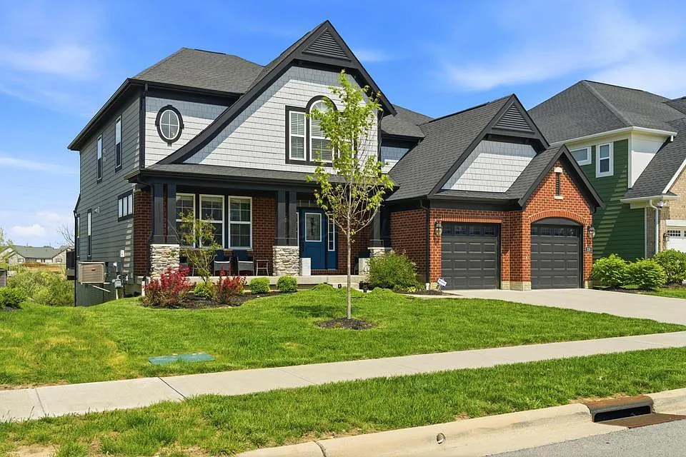 4 bed, 3.5 bath, 3476 sqft, $4,000 — Photo 3