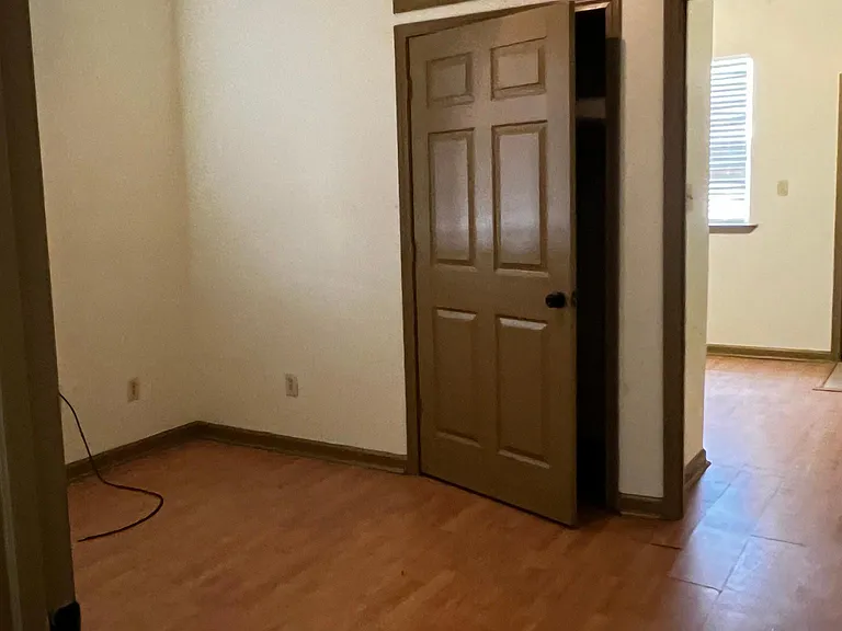 2138 Annette St — Photo 10