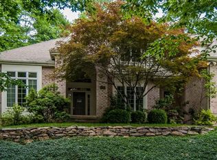 4736 Maple Shade Dr, Harrisburg, PA 17110