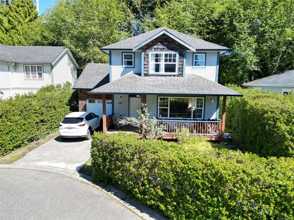 645 Shore Pine Cres, Tofino, BC V0R 2Z0