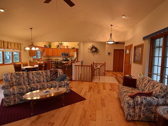 Great room/dining/kitchen