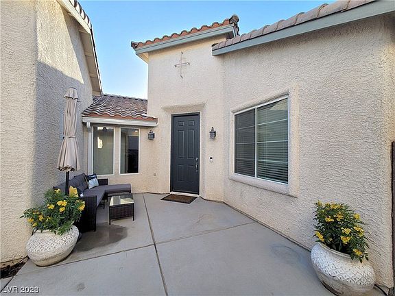 4th image of 8230 Orange Vale Ave