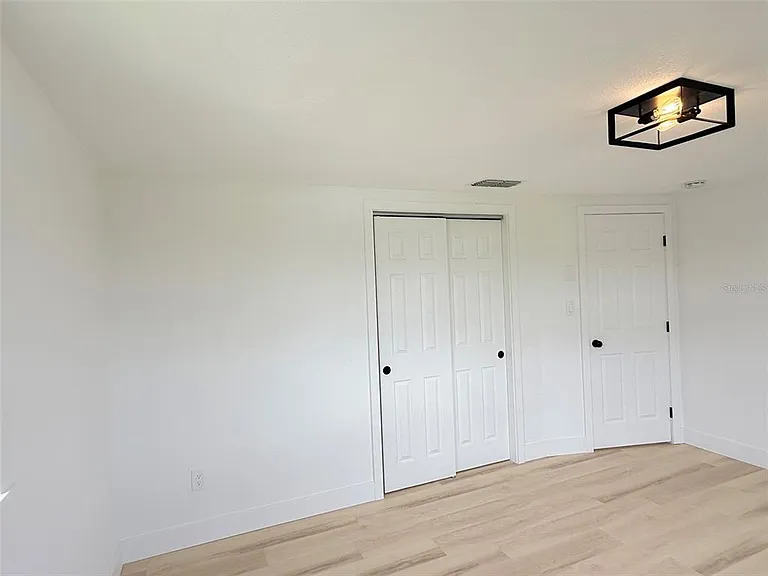 13617 Frances Ave — Photo 21