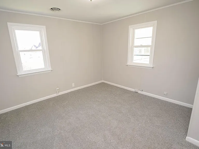 221 Branch St — Photo 38