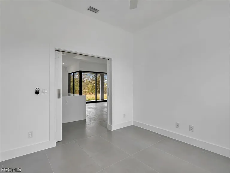 6192 Kambach St — Photo 22