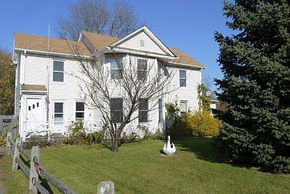 1st image of 640 Flint St