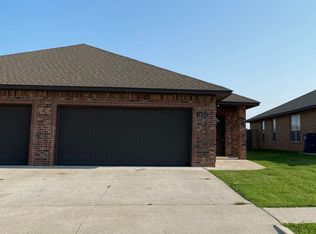 1826 Post Oak Rd, El Reno, OK 73036