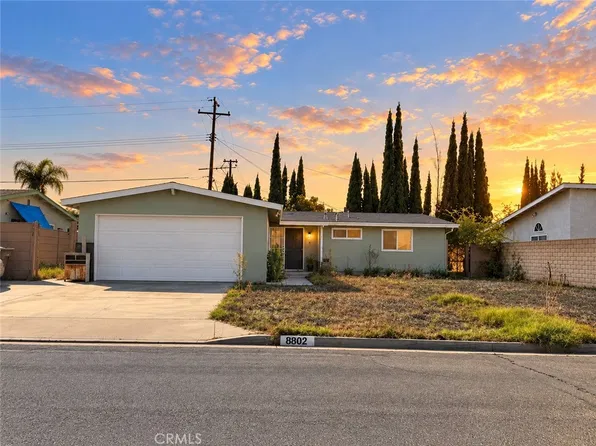 8802 Barr Ln, Garden Grove, CA 92841