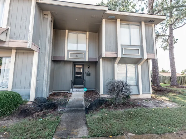 141 Stoneridge Dr, Warner Robins, GA 31088