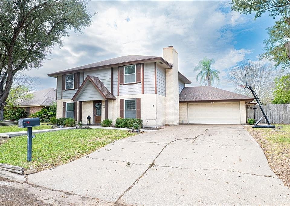 1st image of 2405 Lazy Lake Dr