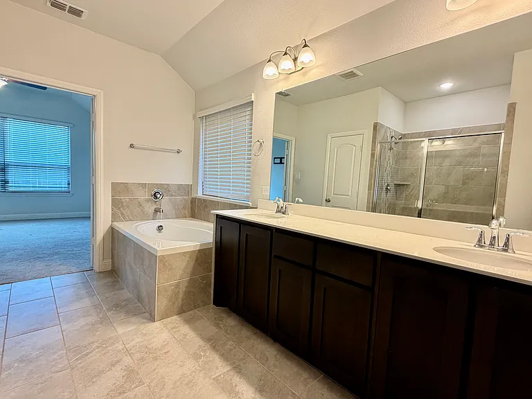 3810 Honeycomb Holw — Photo 19