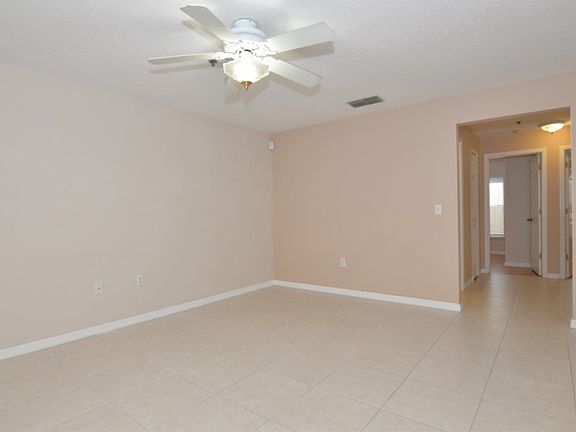 5th image of 455 Wood Rose Ln