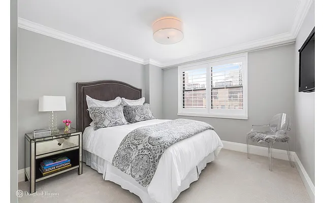 Sold by Douglas Elliman | media 13