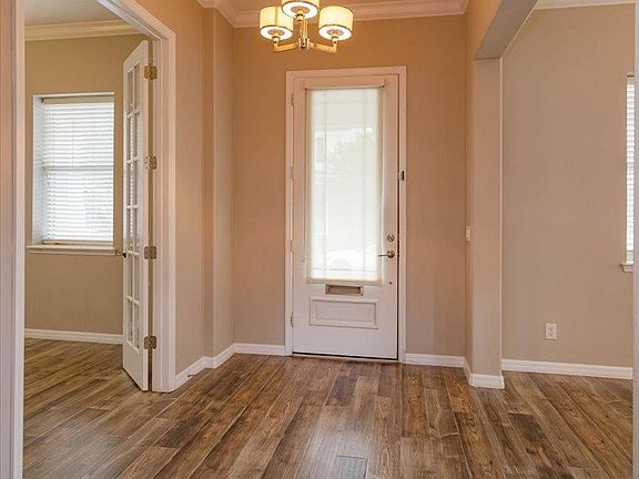 3rd image of 4456 Virginia Dr