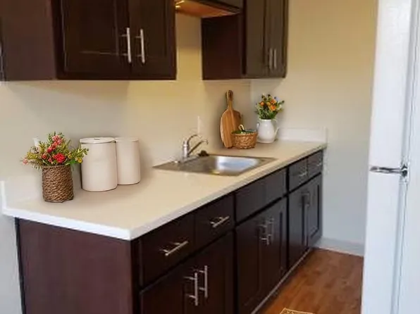 565 Geneva Ave, Redwood City, CA 94061