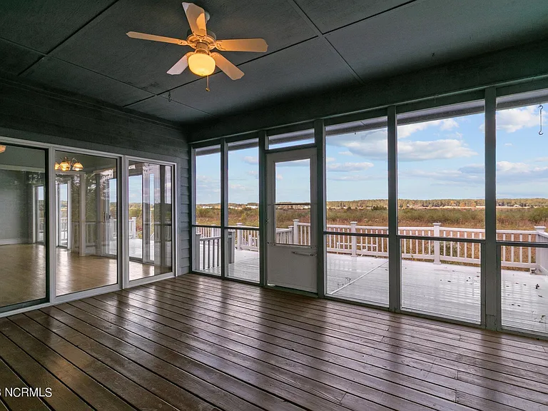 867 Castleberry Ct — Photo 37