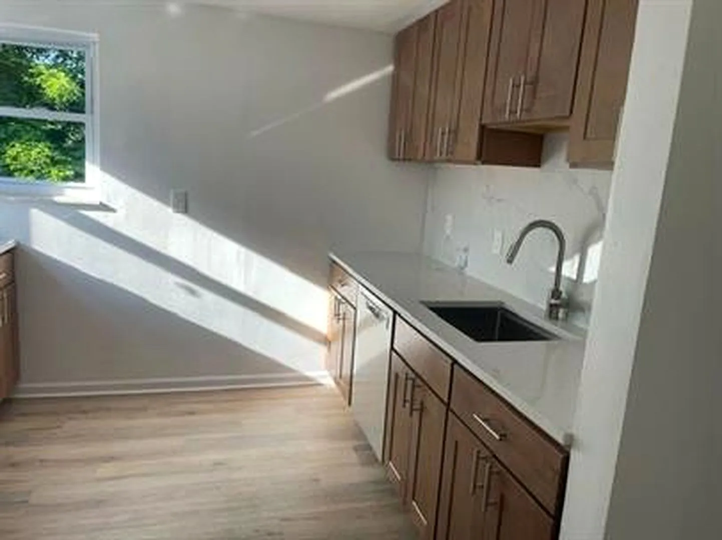 For Rent- 3 bed/ 2 bath Home Verona, PA 15147 — Photo 4
