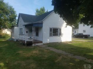 504 S Green St, Toledo, IA 52342