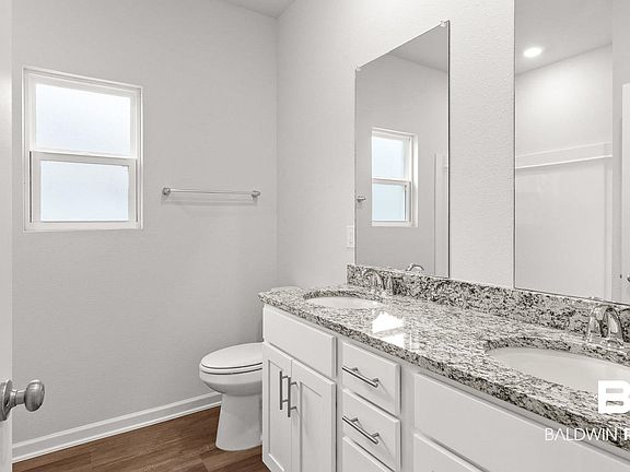 5th image of 138 Millet Ave