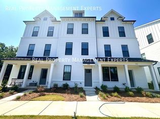5008 Layman Dr, Charlotte, NC 28270