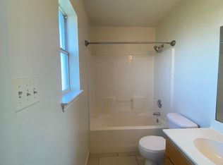 3 bed, 2.0 bath, 977 sqft, $1,077, Killeen, TX 76542