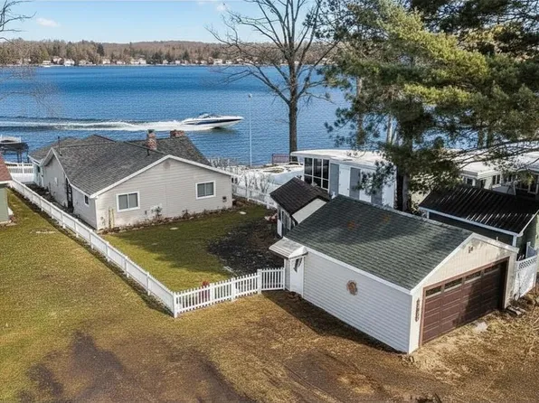 11412 S Shore Dr, Lake, MI 48632