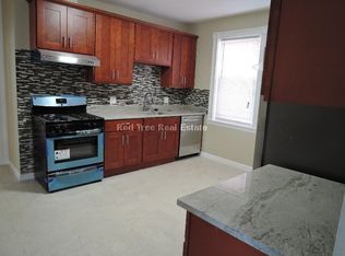 156 Calumet St #1A, Boston, MA 02120