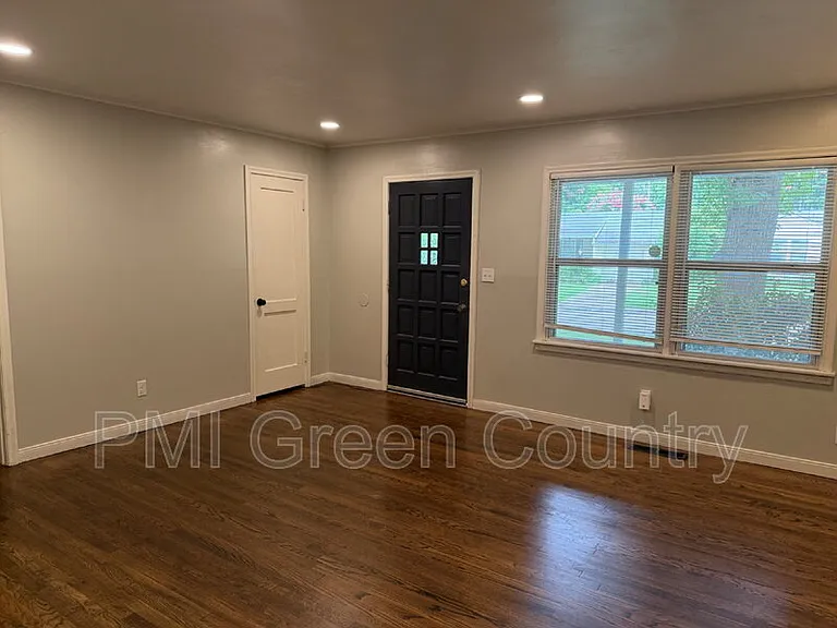 4357 S Rockford Pl — Photo 4