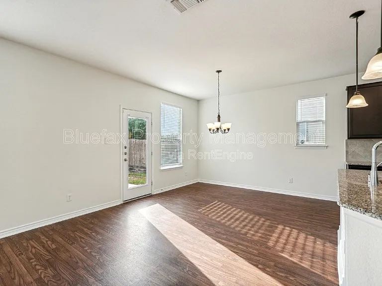 3306 Putnam Flds — Photo 10