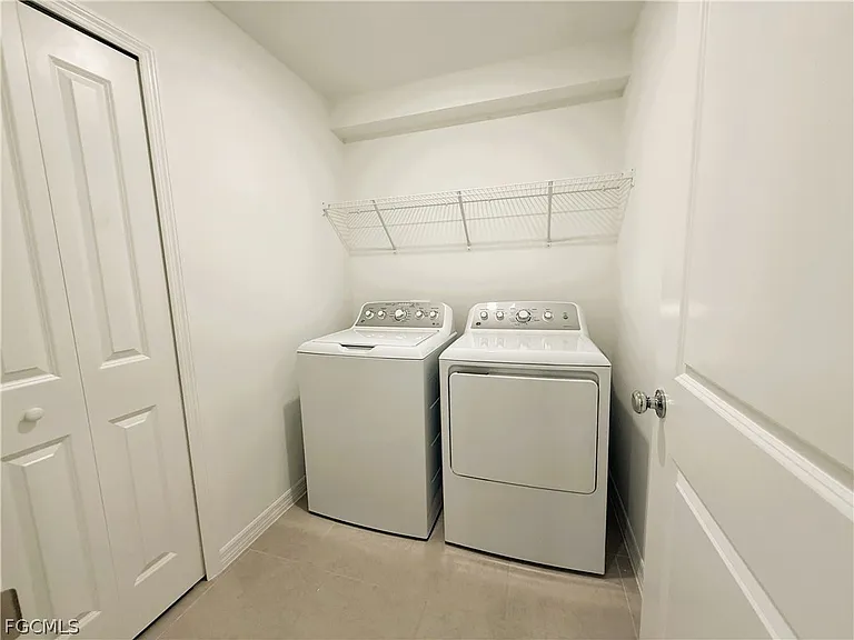 335 Parish Dr — Photo 17