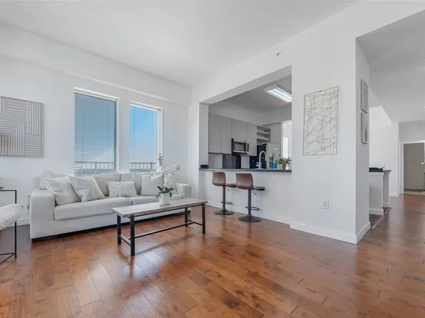 3505 Sage Rd Unit 2210, Houston, TX 77056