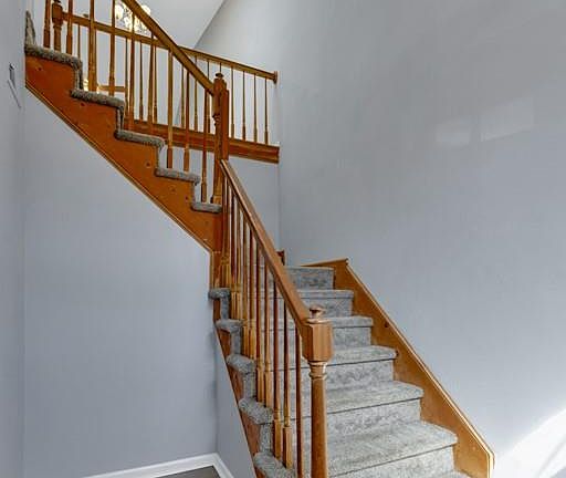 5th image of 1312 Bunker Ridge Arch APT B