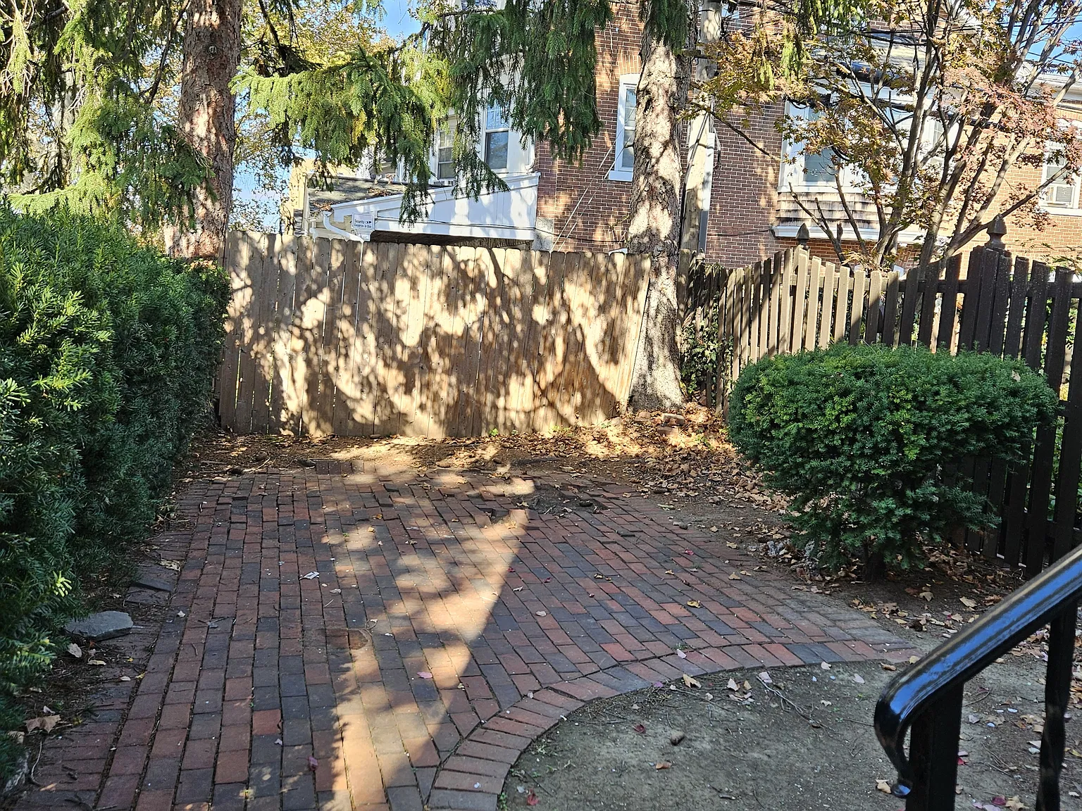 1651 W Turner St - 3 — Photo 3