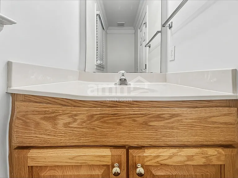 4601 Heritage Woods Dr — Photo 8