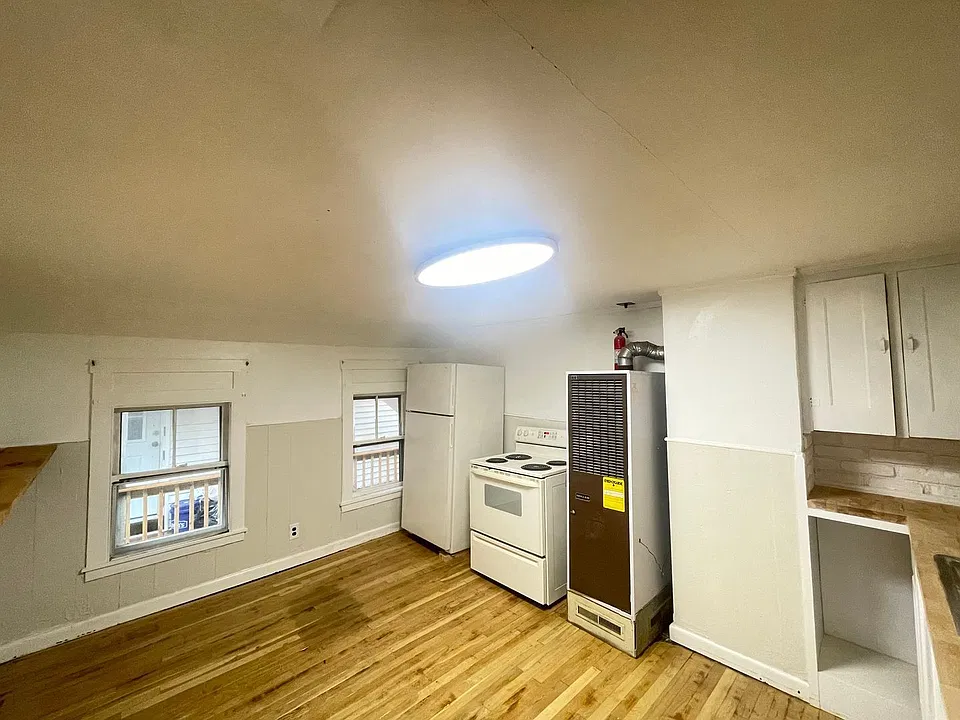 13 Mechanic St #2A