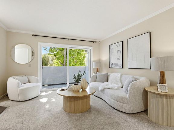 5th image of 1055 N Capitol Ave APT 98