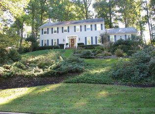 65 Bunker Hill Dr, Middletown, NJ
