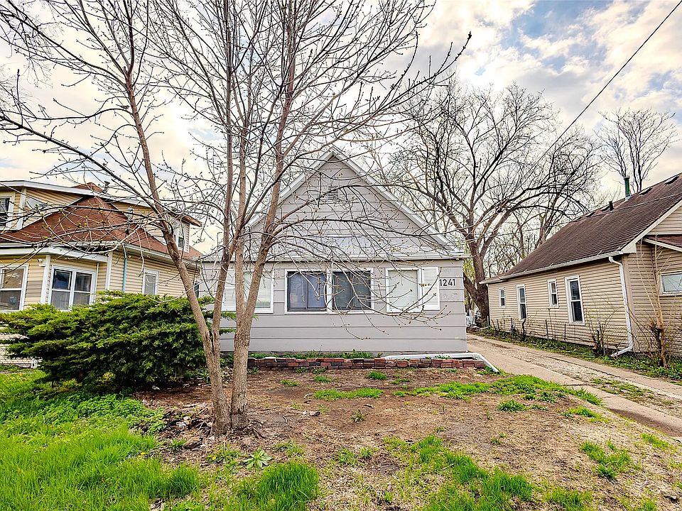 1st image of 1241 E 17th Ct