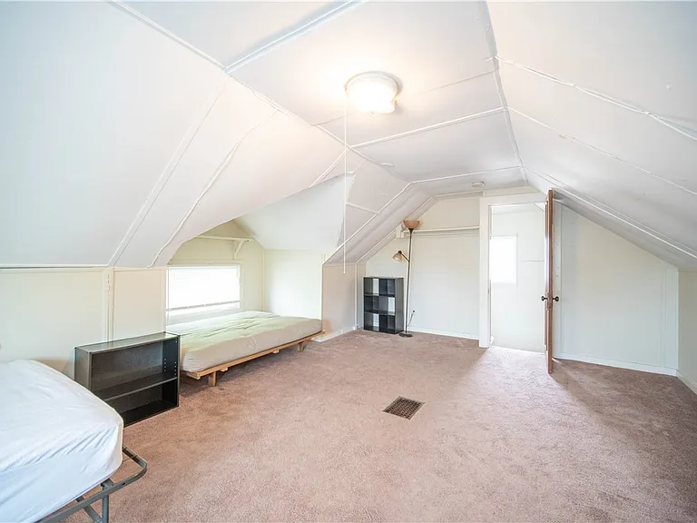 101 Crittenden Blvd — Photo 14