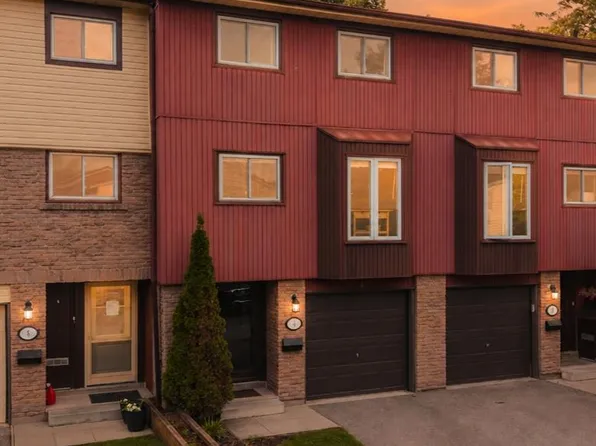 2 Worton Ave #4, Guelph, ON N1H 7C5