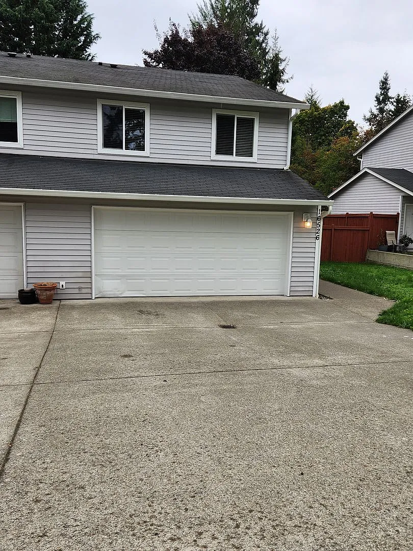 16610 32nd Ave E photo 1
