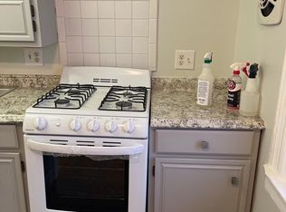 44 Oak St APT 3, Harrison, NY 10528