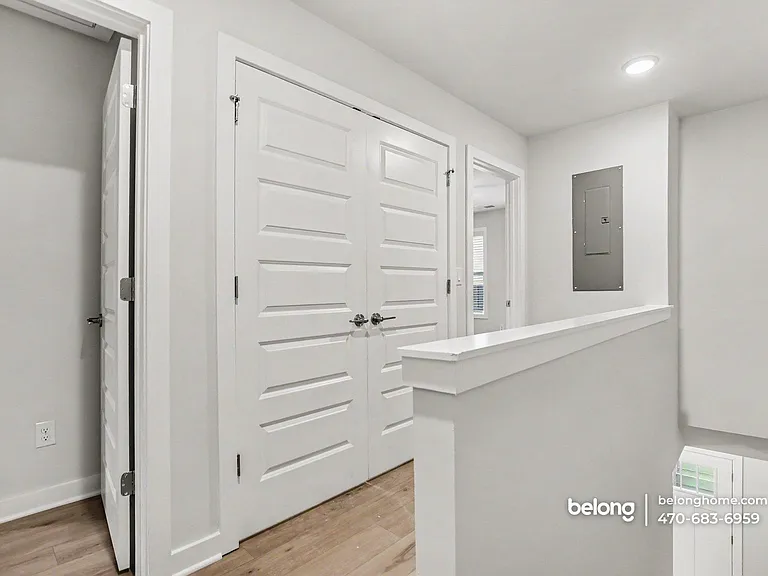 300 Dempsey Dr — Photo 14