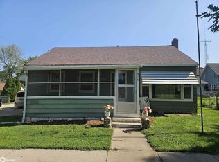 310 W 2nd St, Carroll, IA 51401