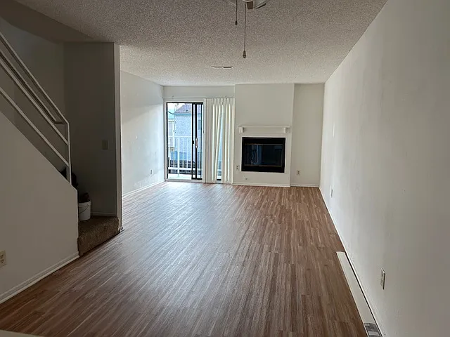 488 E Providencia Ave #K — Photo 6